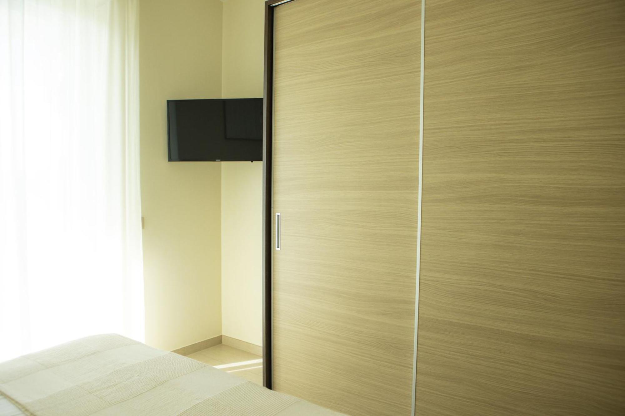 Residenze Roscioli Apart otel Roseto Degli Abruzzi Dış mekan fotoğraf